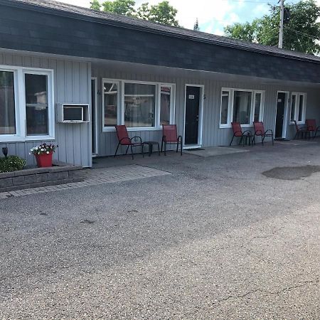 New Rockland Motel Bobcaygeon Екстериор снимка