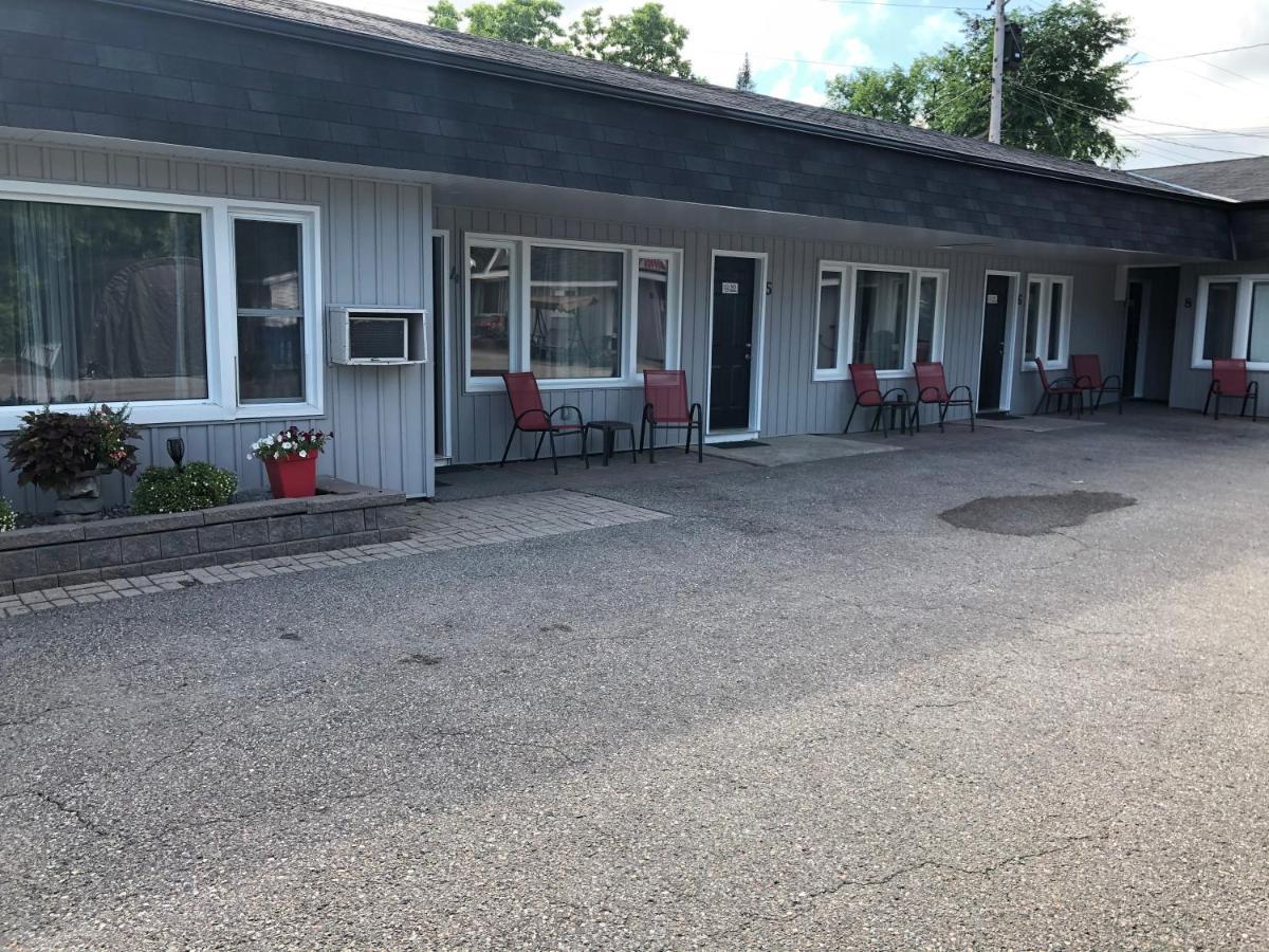 New Rockland Motel Bobcaygeon Екстериор снимка